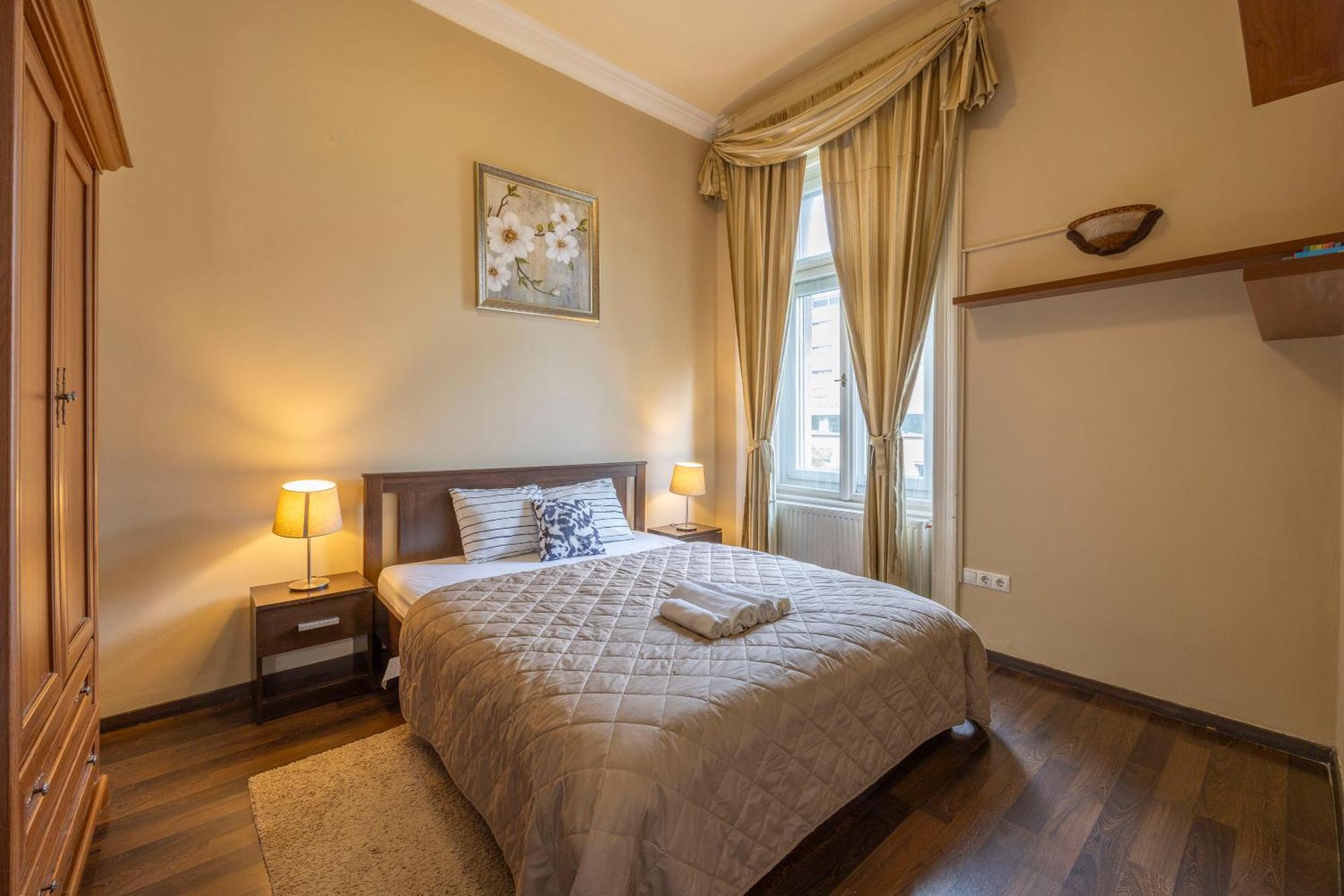 Warm & Cozy Central Home By Anna Budapest Luaran gambar