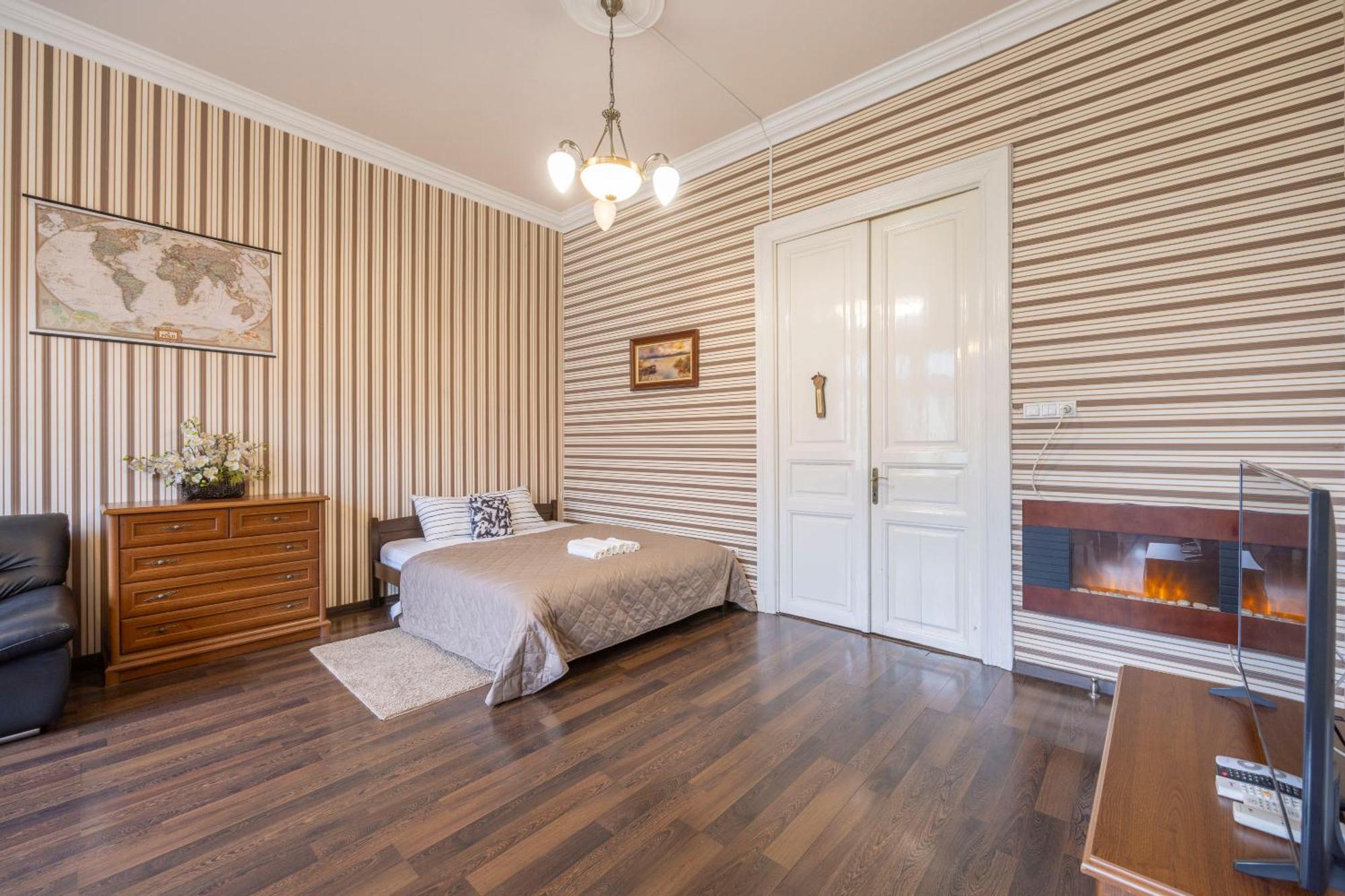 Warm & Cozy Central Home By Anna Budapest Luaran gambar