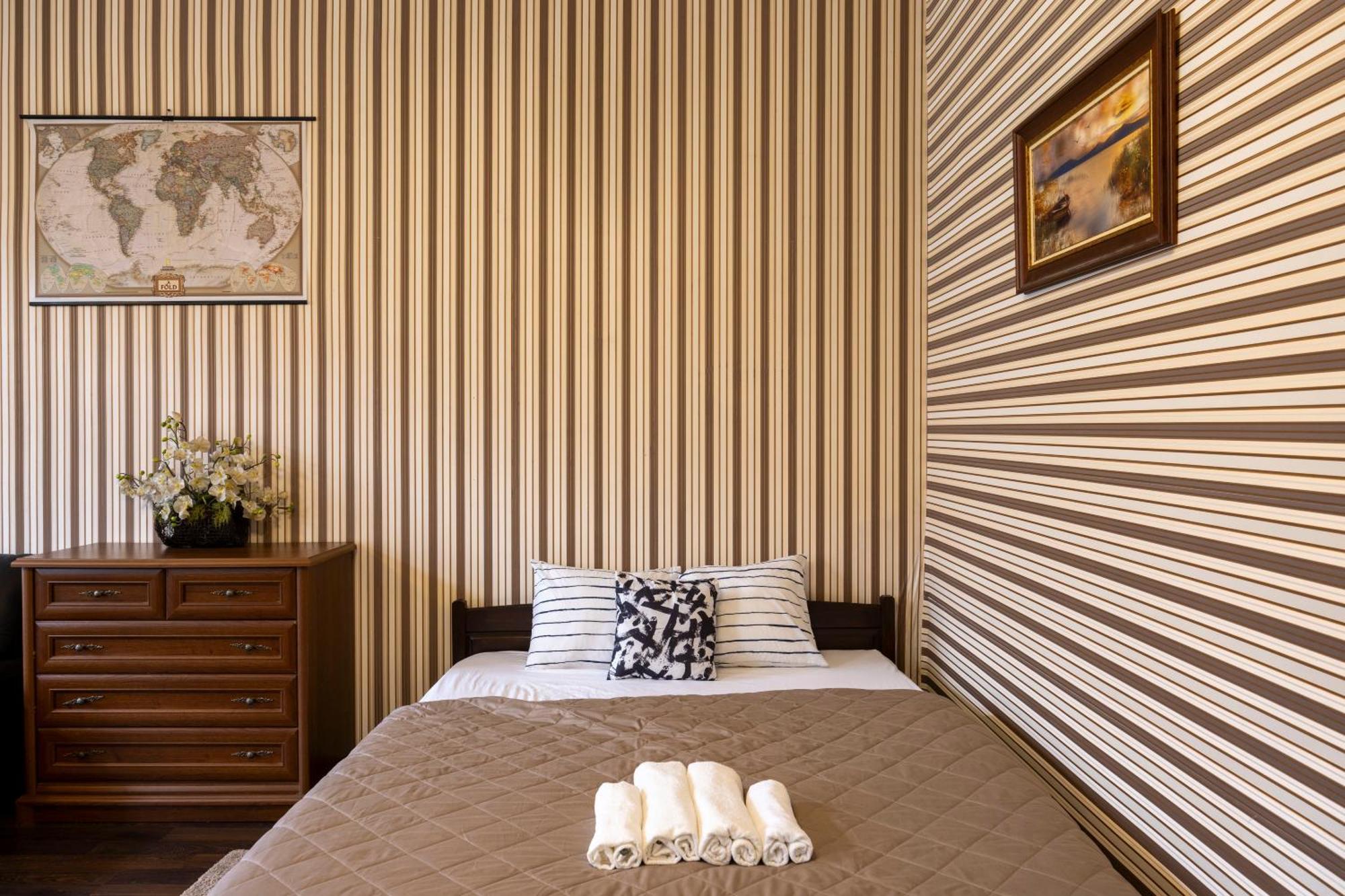 Warm & Cozy Central Home By Anna Budapest Luaran gambar